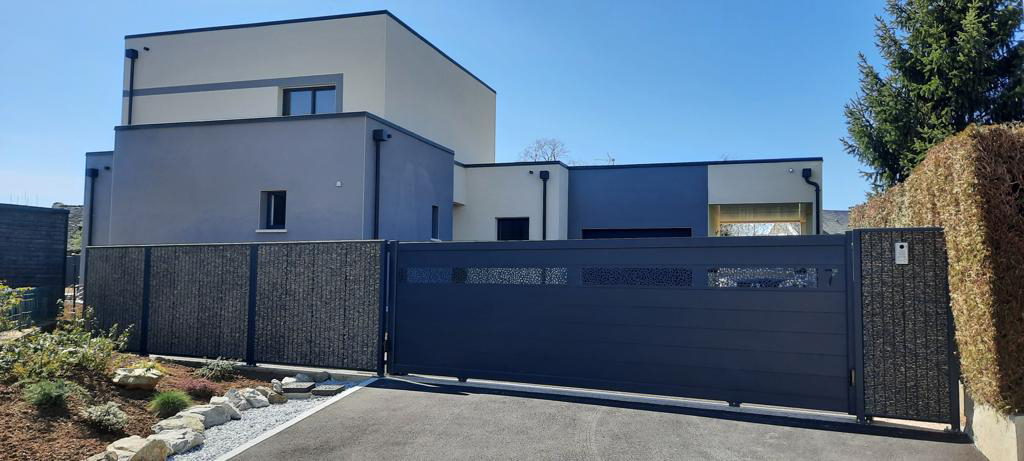 technic-vr-menuiserie-alu-pvc-portail-porte-vitre-fenêtre-veranda-pergola-perpignan-pyrénées-orientales-66